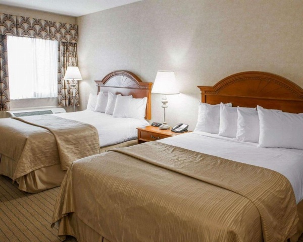 Quality Inn Castleton image 9